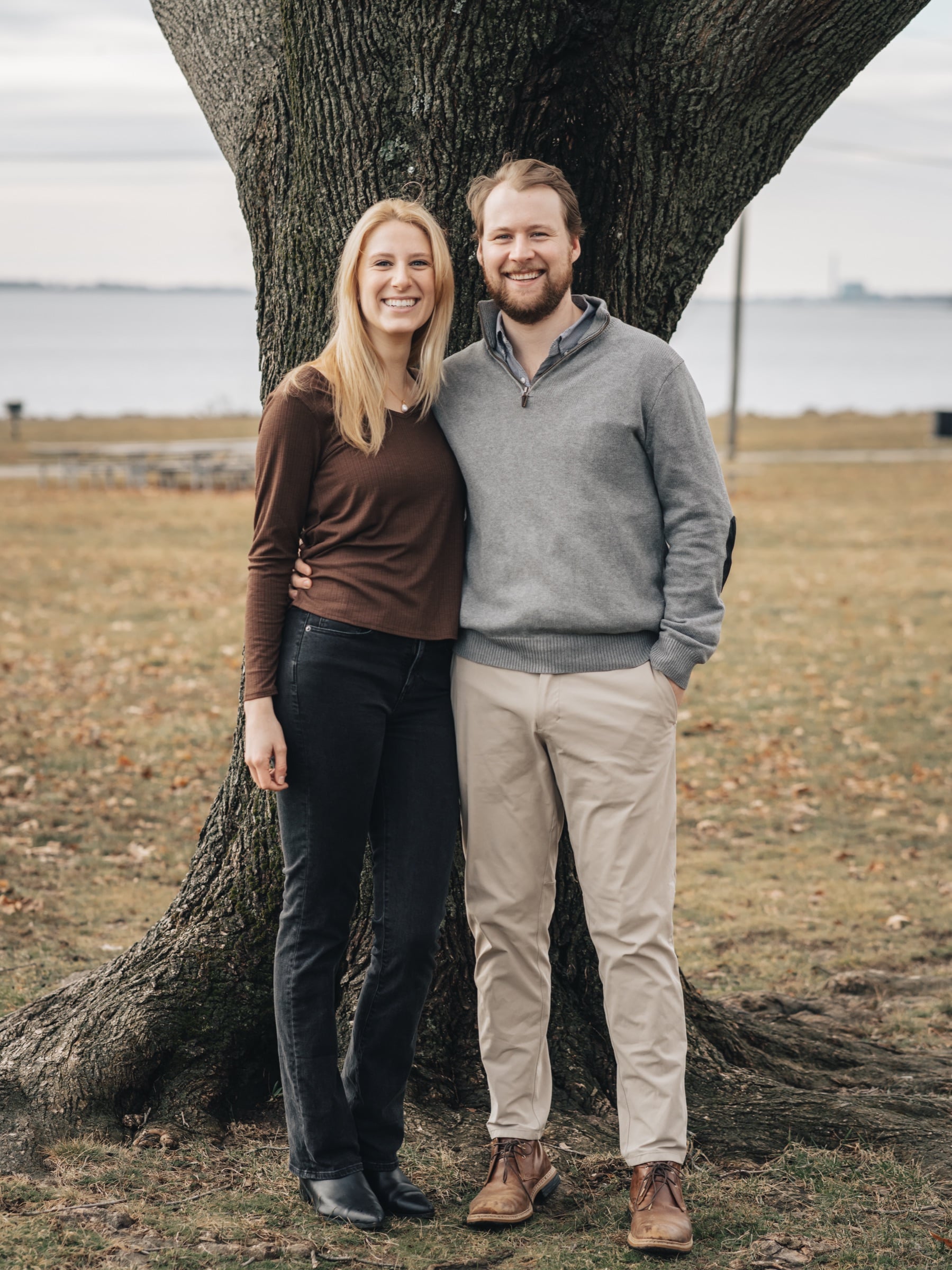 Family portrait among the oaks at Sherwood State Park